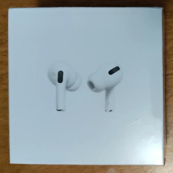 AirPods Pro EarBuds 2nd Generation ANC USB-C SEALED Brand New - Picture 1 of 6